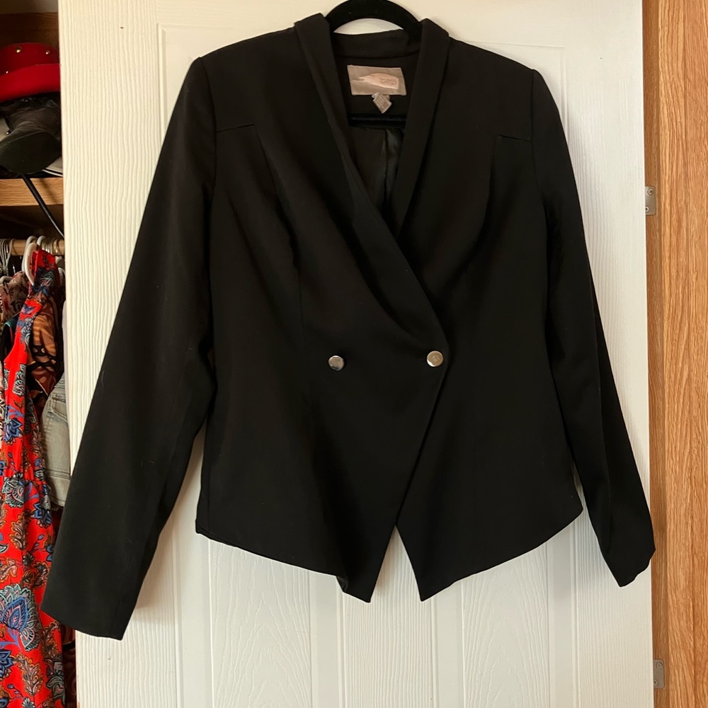Chic Black Women's Blazer with Silver Accents